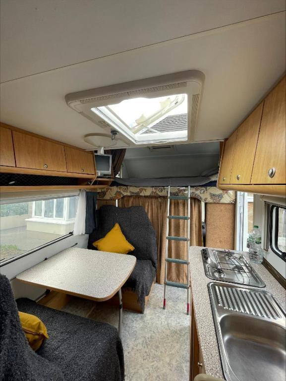 The Cosy Camper At Rockfield Park Hotel Galway Ngoại thất bức ảnh